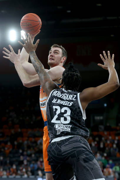 予了一定的 予了一定的