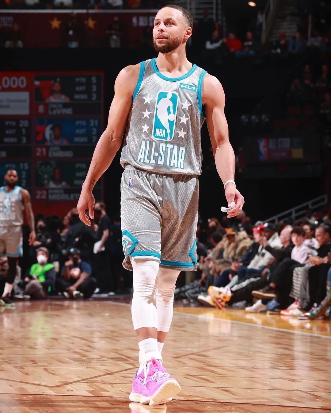 与此同时 与此同时